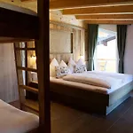Alp-in Kaprun, Including Summer Card アパート カプルーン